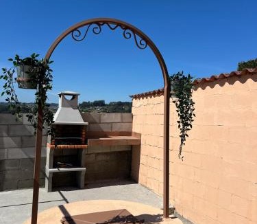 Abegondo House | Casa con Piscina, Jacuzzi y Jardin en Abegondo, A Coruña