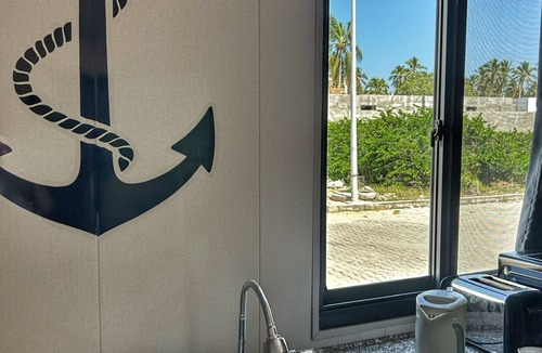 Barra de Navidad House | Casa-contenedor con Alberca de 12 Mts, ¡a 6 Minutos de la Playa!