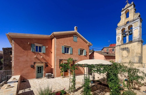 Achilleio Villa | Casa Conti 1840, fantastic villa, private heated pool in Gastouri Corfu