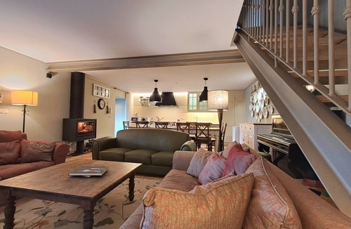 Paredes de Coura Villa | Casa Coura - Five Bedroom Villa, Sleeps 10