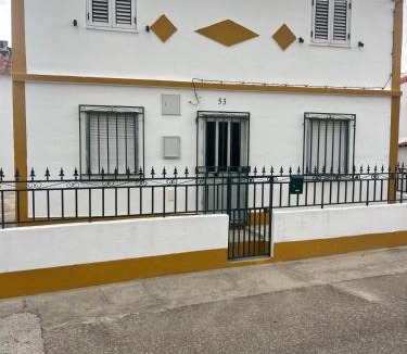 Montargil House | Casa da Barragem Montargil