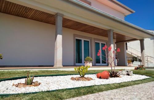 Cardielos House | Casa da Calçada