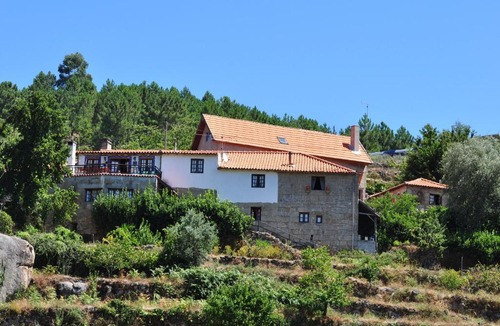 Cinfaes House | Casa da Geada