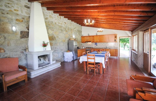 Aborim Villa | Casa da Pedra - Three Bedroom Villa, Sleeps 6