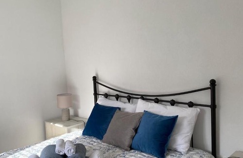 Serta House | Casa da Ribeirinha