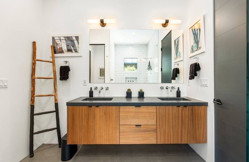 Coronado House | Casa Danesa | Pool | Fire Pit | Putt-Putt | Luxe & Modern