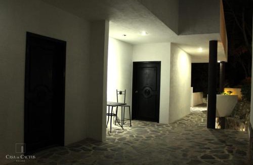 Bernal House | Casa de Cactus