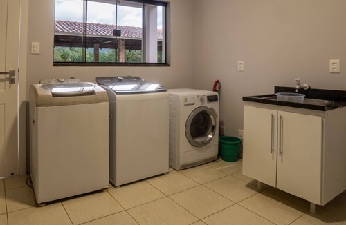 Joinville Cottage | Casa de Campo Aconchegante com Muitas Comodidades na Estrada Bonita