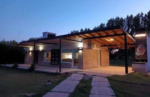 San Rafael Apartment | Casa de Campo Benegas con cochera y parrilla