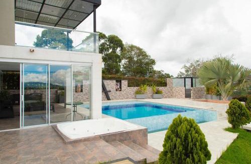 El Penol Villa | Casa de Campo Monblack