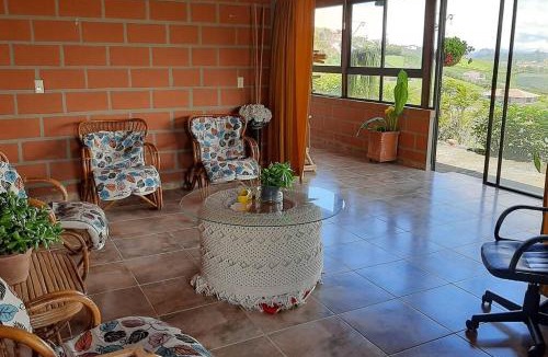 Marinilla House | Casa de Campo vía El Peñol Guatapé