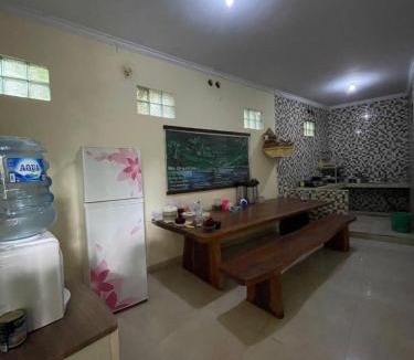 Petulu House | Casa de Cavin guest house