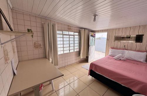 Lages House | Casa de Fundos com 2 QuartosWi-fi e Estacionamento