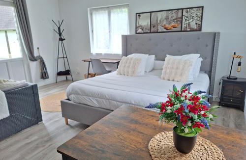 La Roussiere House | casa de invitados estilo normandie
