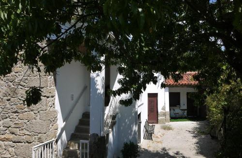 Sober House | Casa de Labranza Naz