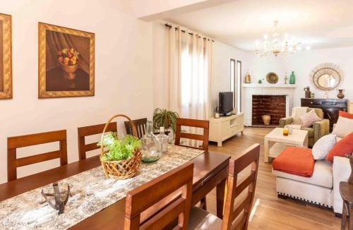 Niguelas House | Casa de Las Granadas