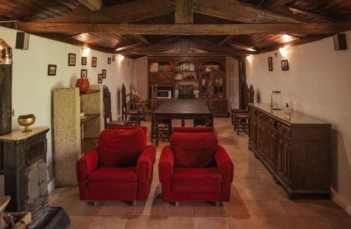 Mosteiro House | Casa de Marlães