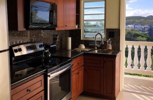 Estate Saint Joseph and Rosendal Apartment | Casa De Maya 5mins from Magen’s Bay Beach)Non- smoking
