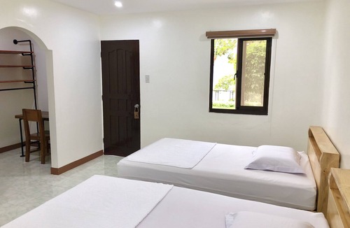 Basdiot House | Casa de Moalboal
