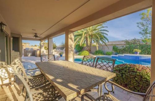 Palm Valley House | Casa de Palmas - Paradise Oasis with Dive Pool, BBQ & Fire pit