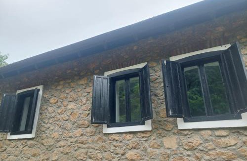 Ciclova Romana House | Casa de Piatra