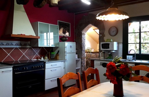Trazo House | 'Casa De Piñeiro' with Mountain Views, Private Pool, and Optional SPA
