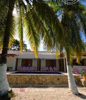 Monitos House | Casa de Playa Moñitos Laguito