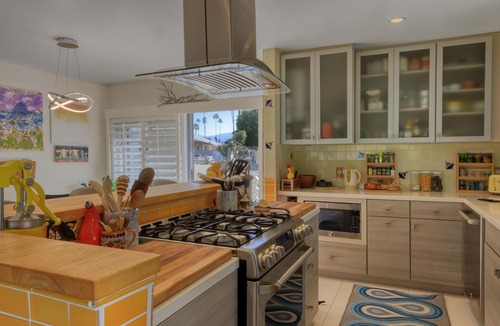 Indian Canyon Condo | Casa de Pomelo: Canyon Country Club Colony in South Palm Springs