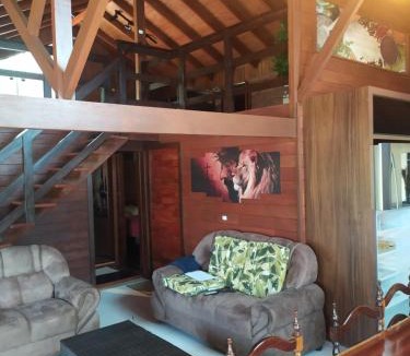 Zimbros House | Casa de Praia Rústica