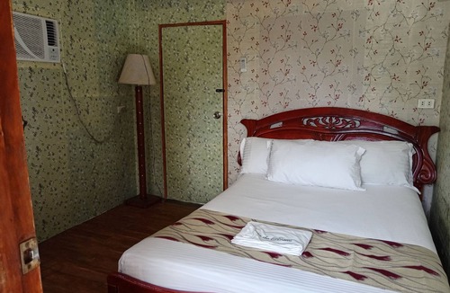 Rizal Province Hotel | Casa de Robles Tanay Rizal
