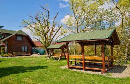Beclean House | Casa de vacanta ROUA DIMINETII