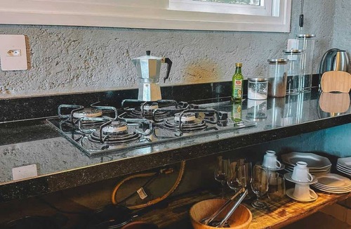 Acores House | Casa de Vidro Bali - Hospedar com Propósito
