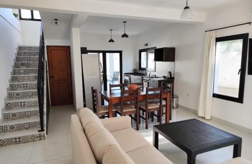 Cafayate House | Casa del Algarrobo
