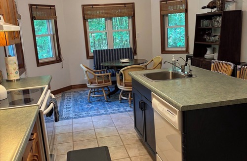 Fennville House | Casa del Lago - A Summer's Place on Lake Michigan