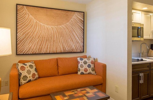 Ormond Shores Apartment | Casa Del Mar Beach Resort