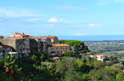 Castagneto Carducci Apartment | Casa del Popolo 3