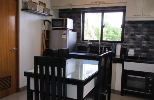 Tagaytay Apartment | Casa Devino - Spacious 76 SQM 2BR Loft Retreat in Tagaytay - Pool - Free WIFI NETFLIX PARKING PET Stay - located on 3rd Floor