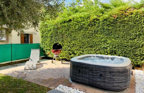 Pedemonte Apartment | Casa di Bianca - Modern & Spacious Home with Jacuzzi - Valpolicella