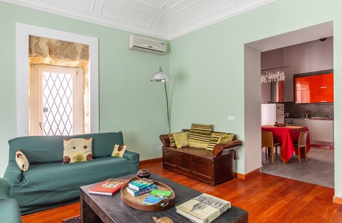 Albergheria Apartment | Casa di Cetta -luxurious period apartment in the historic center