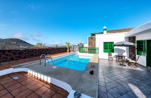 La Geria Ski Chalet | Casa Diama 2 - Shared Pool By LVH