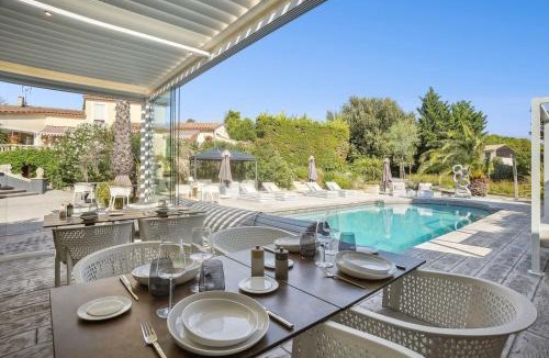 Sommieres Villa | Casa Dina