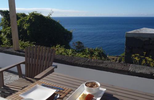 Calheta de Nesquim House | Casa do Baleeiro