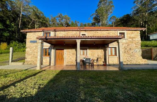 Outes House | Casa do Canteiro