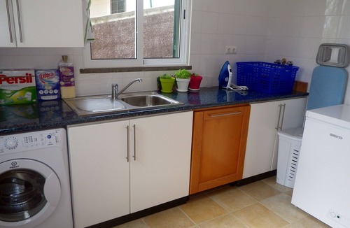 Estreito da Calheta House | 'Casa do Gabriel' spacious Madeirian villa with private garden and ocean view