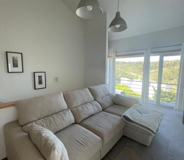 Serra House | Casa do Mau Feitio