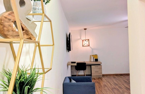 Historic Center Apartment | Casa Donceles Studio with King Bed, Kitchenette, Complimentary baggage storage.
