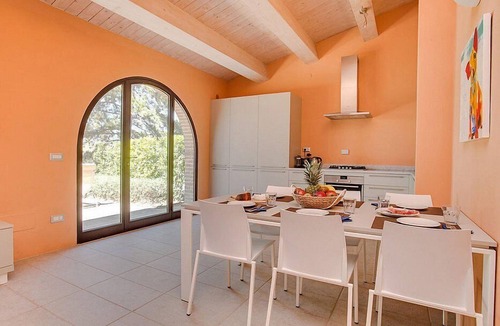Trequanda House | Casa Dracena D: A welcoming two-story apartment situated in the heart of the Tuscan countryside, with Free WI-FI.