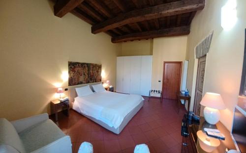 Ferrara Historic Centre Apartment | CASA DUCHESSE al Castello