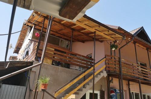 Babeni House | Casa Eden