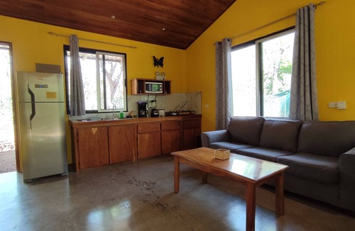 Marbella House | Casa El Coco Playa Marbella · Quiet Jungle Getaway · with AC and Shared Pool